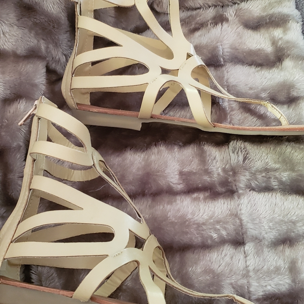 Gladiator Sandals with Zipper back - Picture 4 of 4